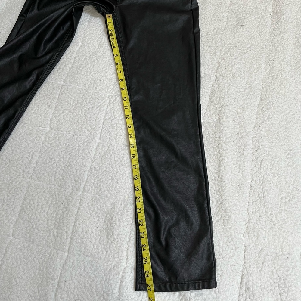 Vegan leather straight leg pants - Picture 9 of 11